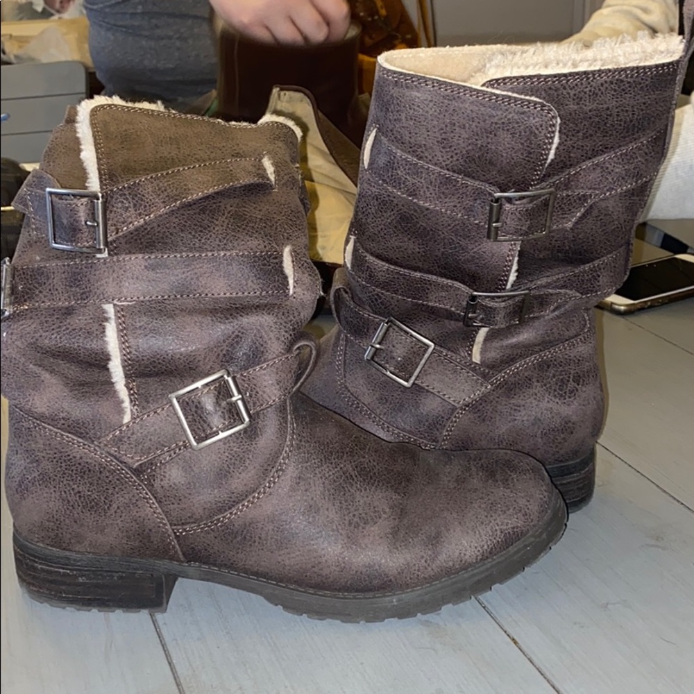 American eagle boots